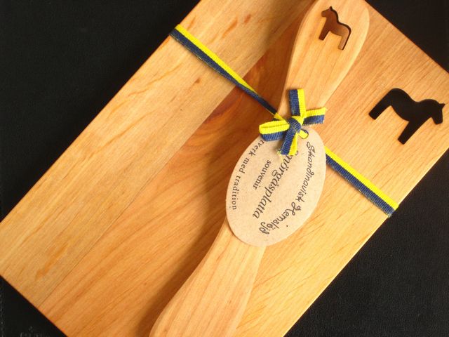画像1: ヘムスロイド Hemsloid/ウッドボード＆ナイフ セット Wood Board & Knif Set/『ダーラヘスト』木製プレート